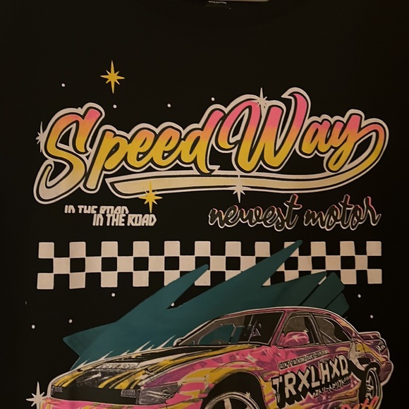 Shirt new with tags - Picture 2 of 4